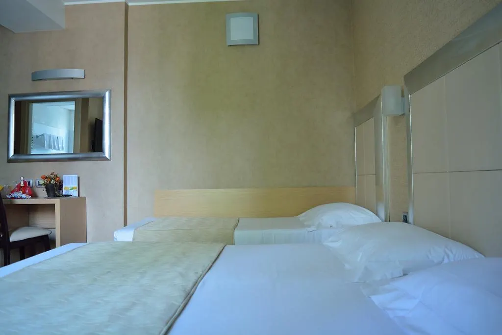 Hotel Susa Milan 3*,
